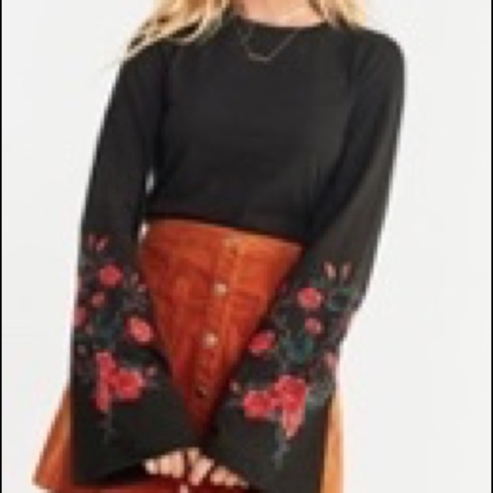 Black cropped with rose sleeve